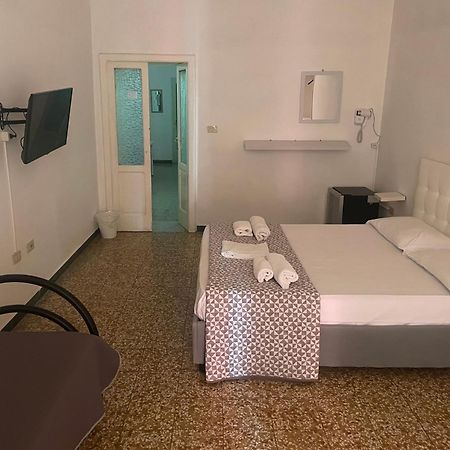 Dama Hostelbb 那不勒斯 外观 照片